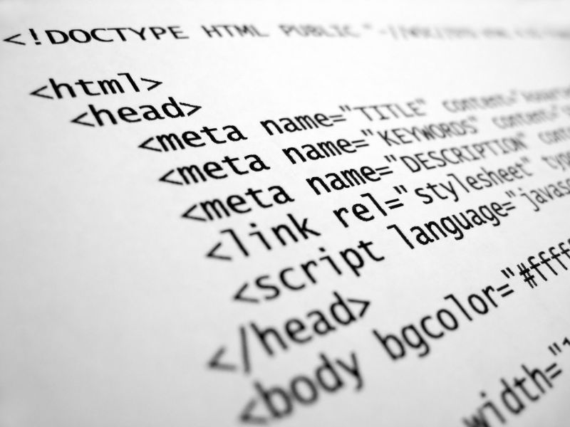 The Pitfalls of HTML Signatures